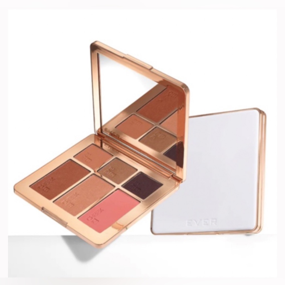 Makeup Compact with Mirror, 3 Eyecolors, Highlighter, Blush, +Contour